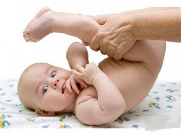гімнастика з новонародженими