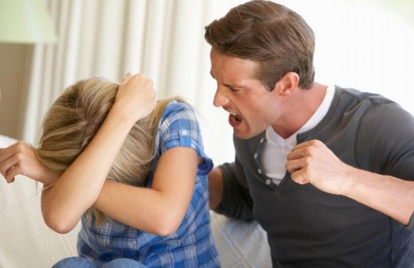 7 признаков психологического насилия в отношениях