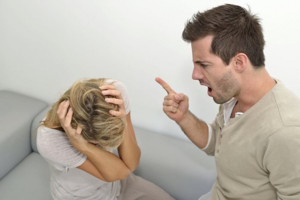 7 признаков психологического насилия в отношениях