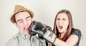 Потужна фраза, яка допомагає загасити багато конфліктів