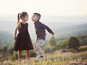 Як зрозуміти по поведінці хлопця, що ти йому подобаєшся