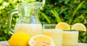 Чим корисний лимонний сік