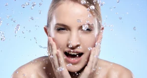 Чому стягує шкіру після вмивання?