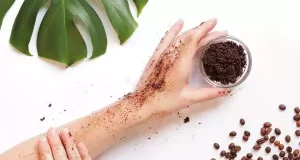 Скраб для тіла з кави – 6 рецептів для оновлення шкіри