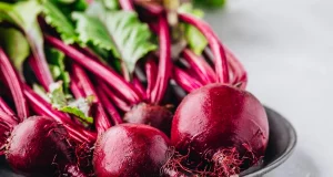 Як запікати, готувати на парі та тушкувати буряк