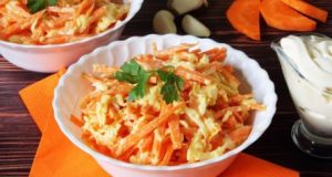 Рецепт весняного салату з моркви та сиру