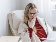 Часте позіхання – ознака інсульту та пухлини мозку