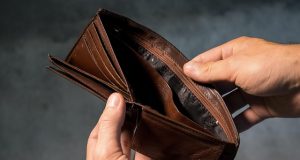 “Залишають без грошей”: Життєві звички, які призводять до самотності та бідності