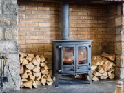 Які бувають дров’яні печі: основні різновиди