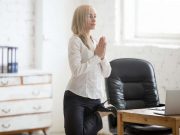 Як покращити поставу та виглядати молодше: прості поради