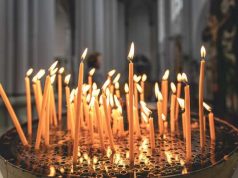 Що означає, якщо свічка згасла у храмі? Розвінчуємо забобони