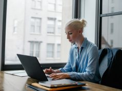 Бізнес в Польщі без знання польської: бухгалтер, який говорить українською або англійською